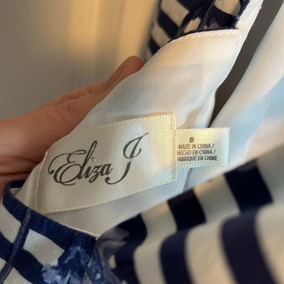 Eliza J Blue Striped Floral Fit & Flare Cut Out Halter Neck Dress Womens SIZE 8 - Picture 8 of 9